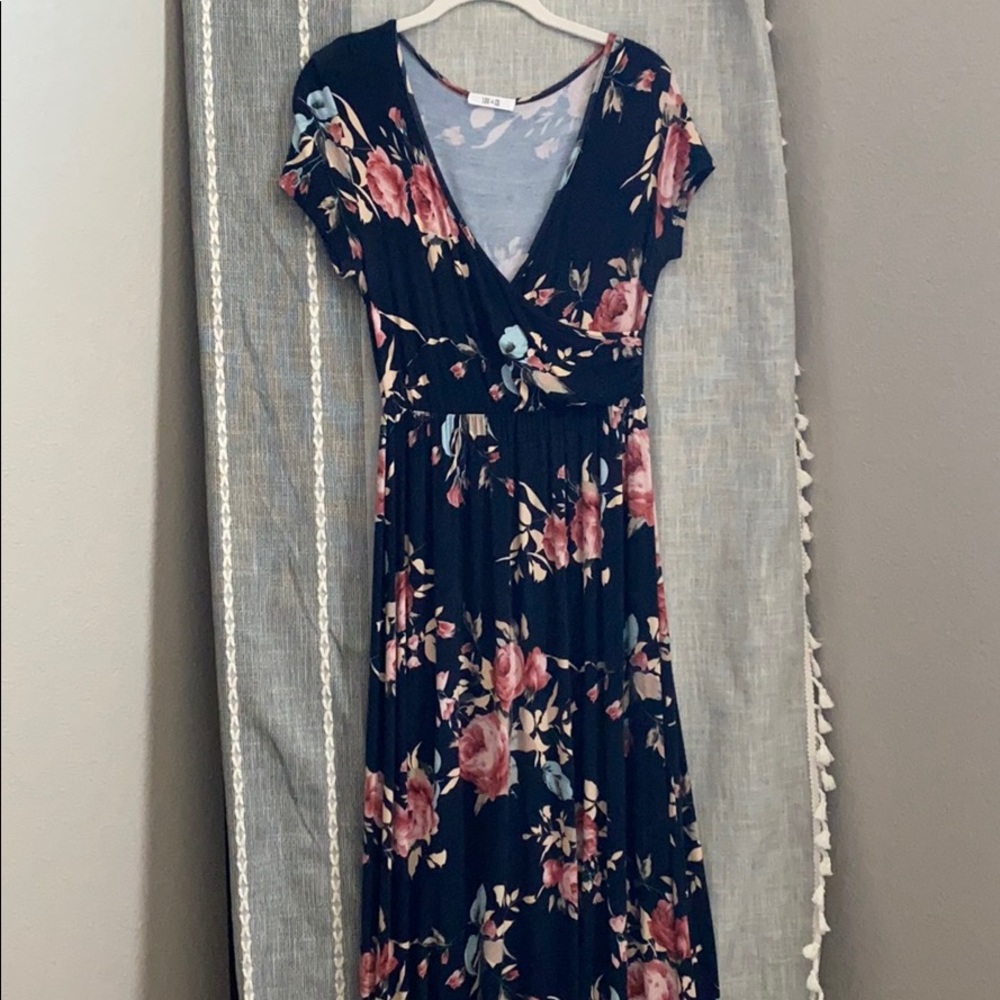 Lux & Co Stitch Fix Maternity Dress